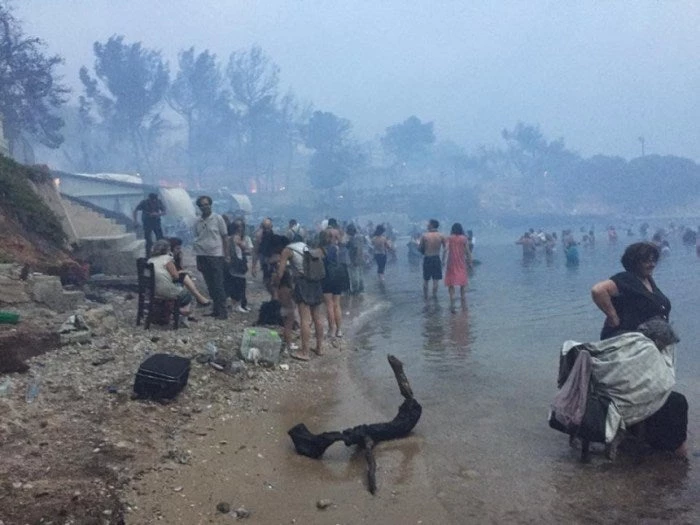 Το θεσμικό και νομοθετικό πλαίσιο οργανωμένης απομάκρυνσης πολιτών λόγω δασικών πυρκαγιών
